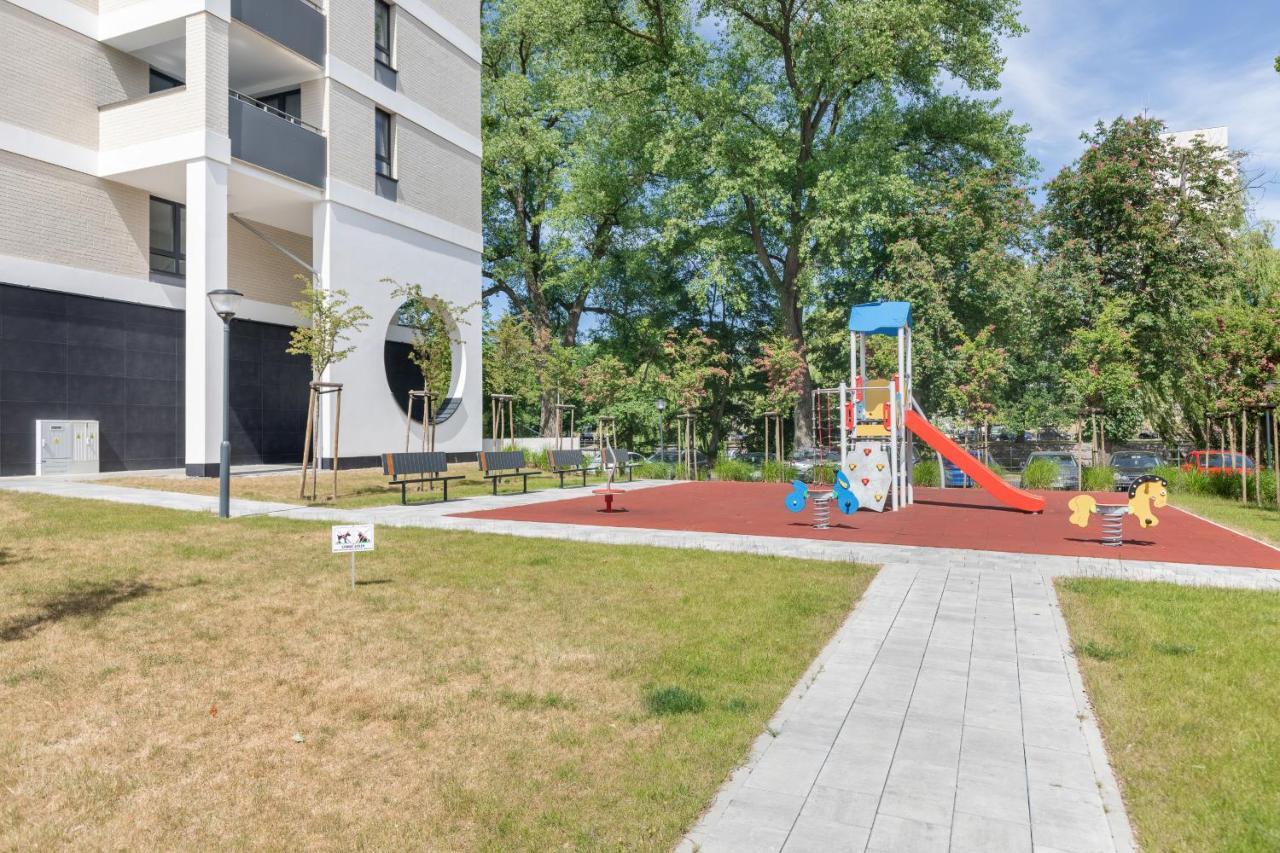 Apartamenty Platany Z Parkingiem By Noclegi Renters Kolobrzeg Exterior photo